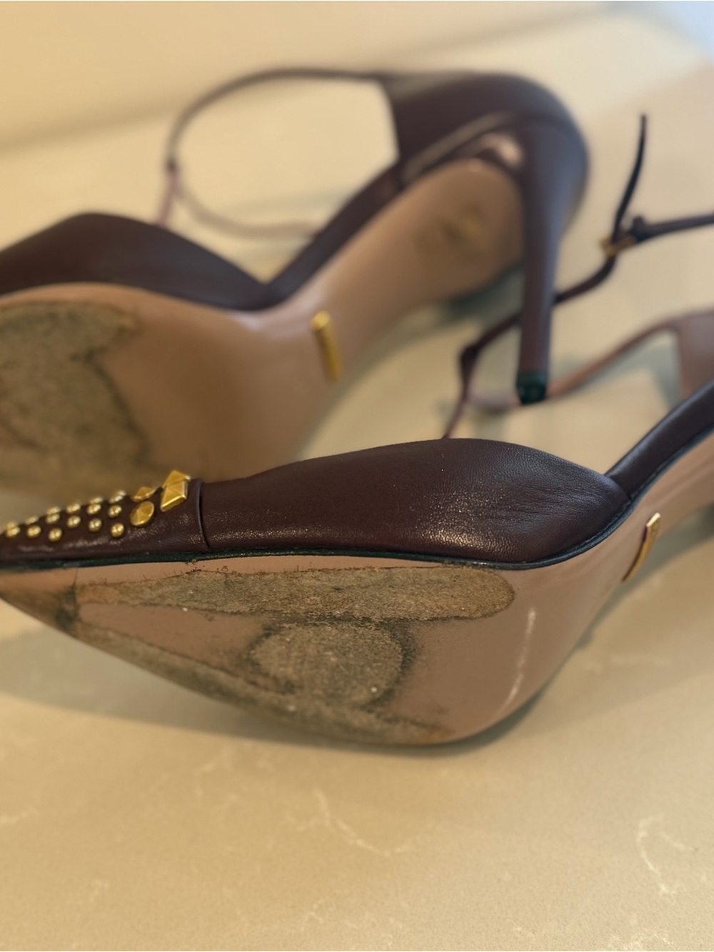 Gucci Brown T-Strap Pointed Heels with Gold Studs - Picture 2 of 6